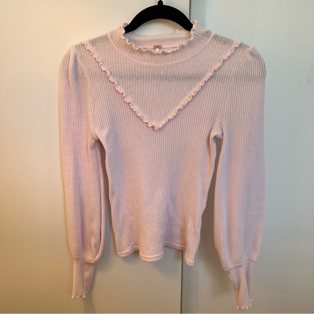 FREE PEOPLE pale pink long sleeve top XS